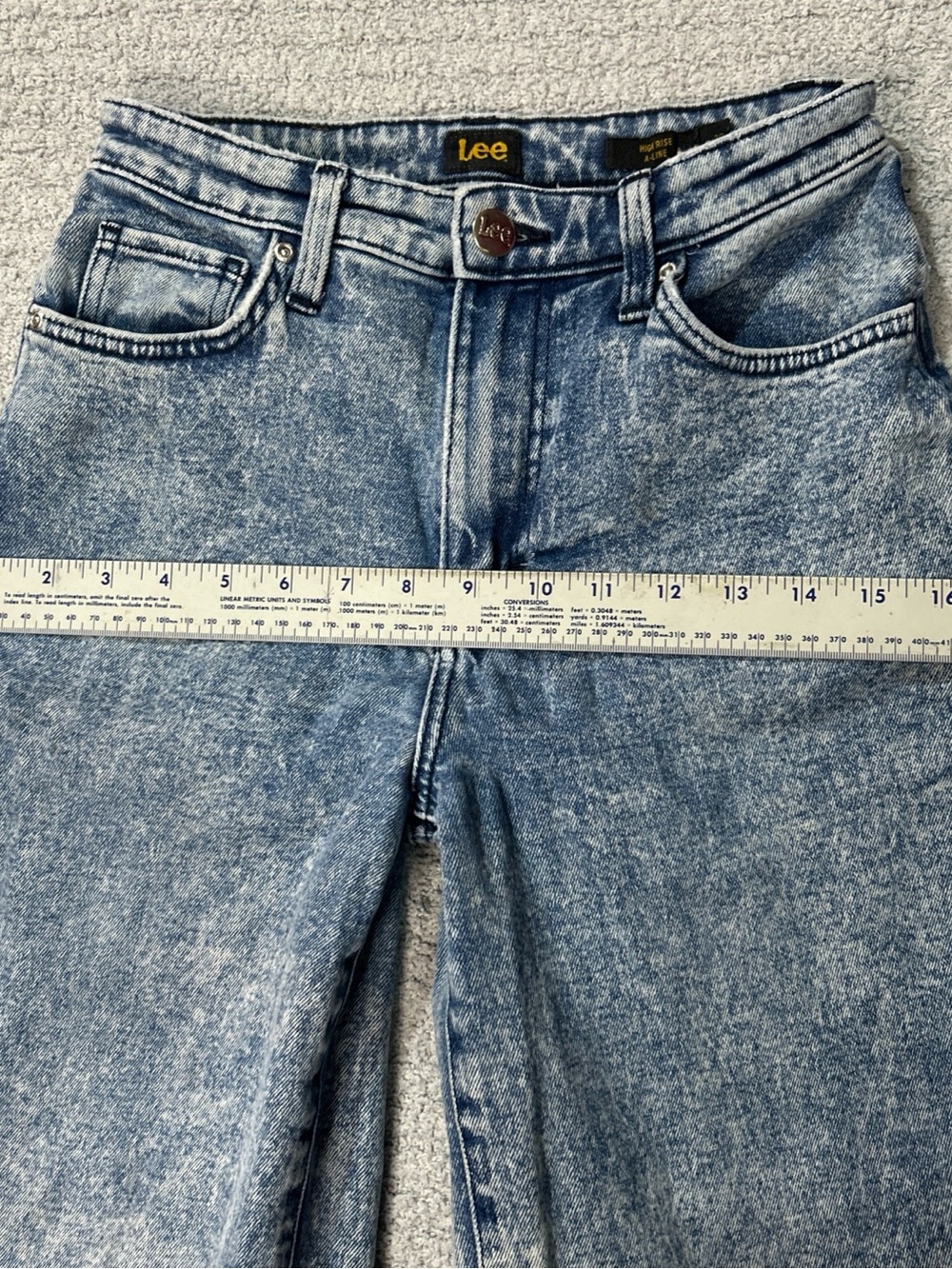 LEE High‎ Rise A Line Wide Leg Baggy Jeans 26 Stonewashed Y2K Retro EUC - Picture 9 of 10